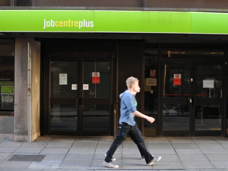 UK unemployment remains steady at 4.9%, ONS says