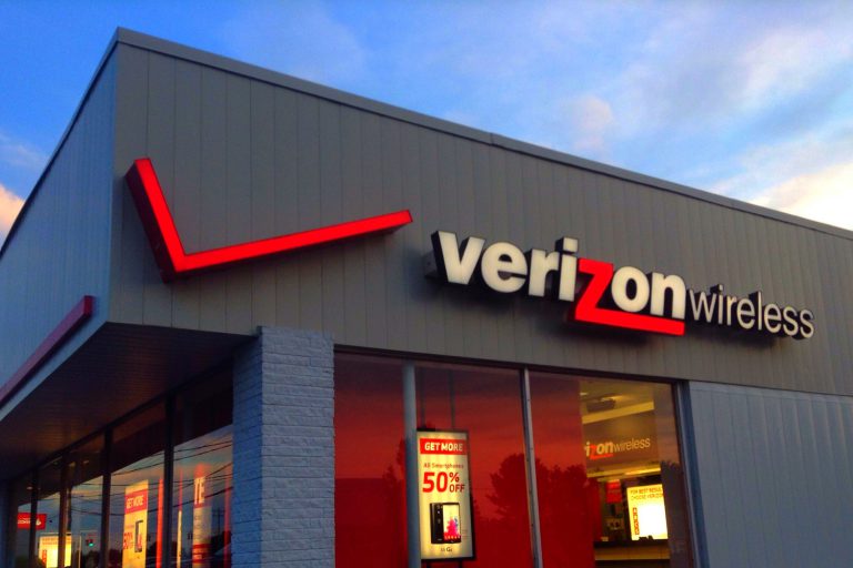 Verizon disappoints customers and investors with earnings release