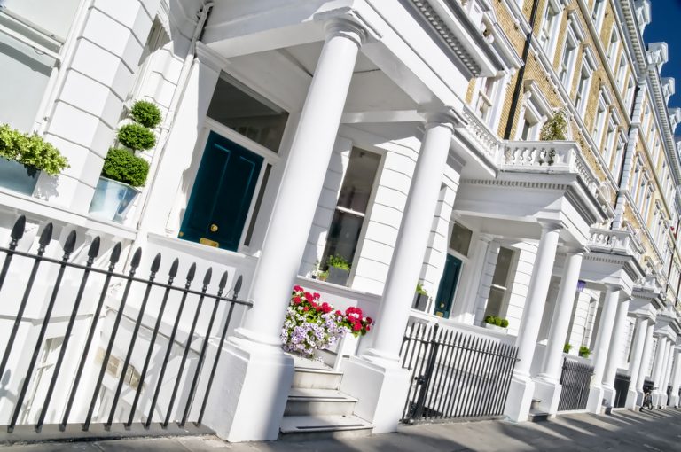 Rightmove: Average UK property asking price up £2,000