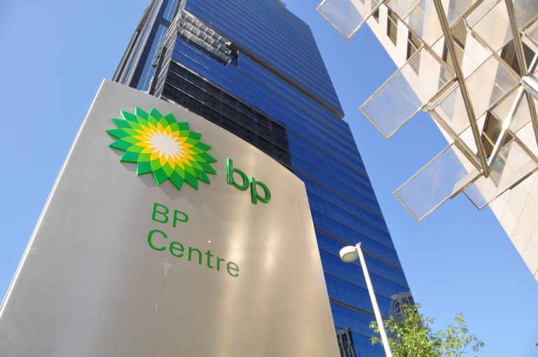 Oil giant BP reports soil earnings increase in Q1