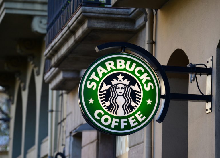 Starbucks Chief Executive to step down