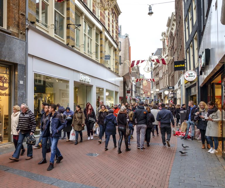UK retail sales fall 0.3 percent in October