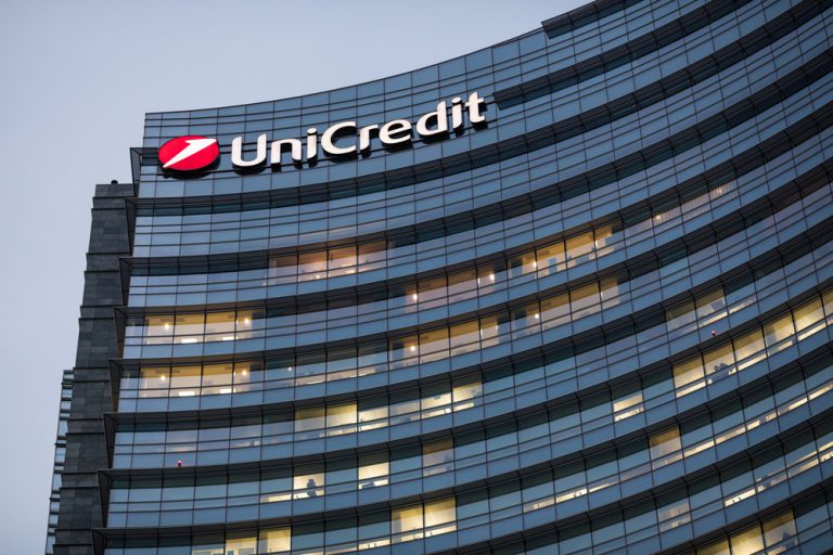 UniCredit sells Pioneer for €3.6 billion