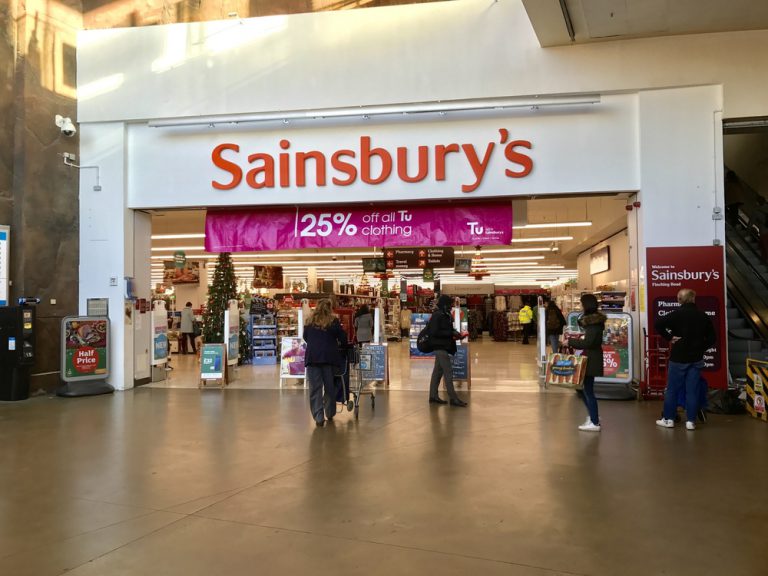 Sainsbury’s growth lags behind rivals