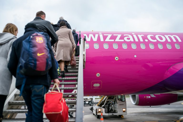 Wizz Air commits to new Luton base despite Brexit uncertainty