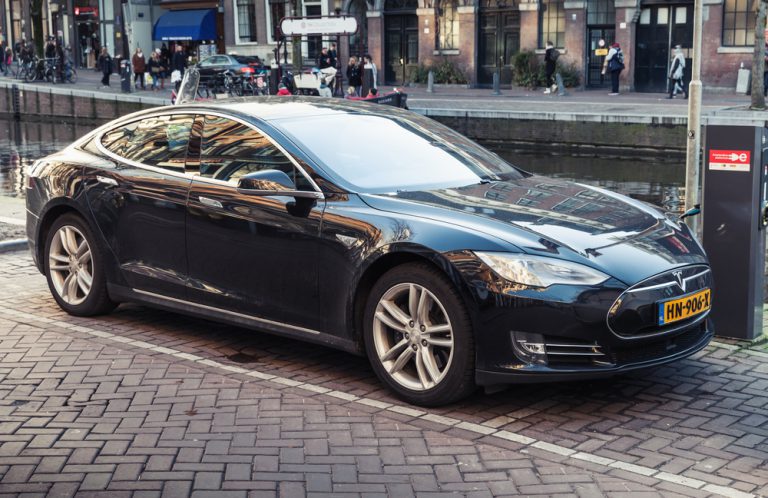 Tesla Q2 profits top $1bn