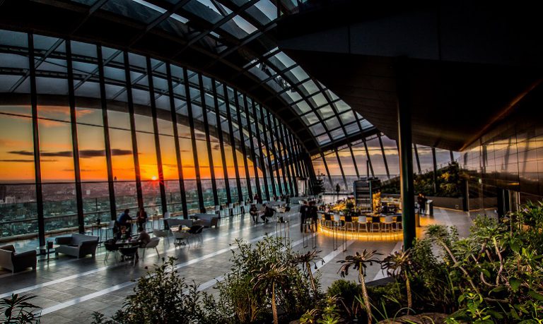 THE 6 BEST ROOFTOP BARS IN LONDON