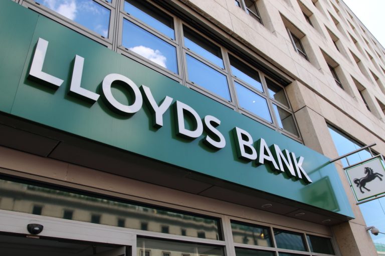 Lloyds share price falls as investors take stock of OBR figures