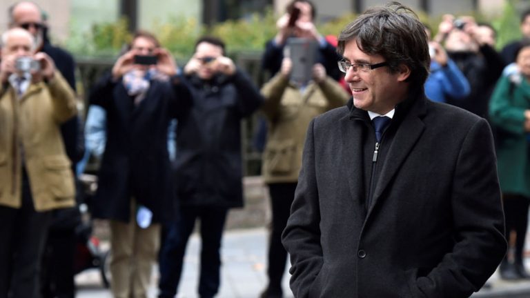 Sacked Catalan leader agrees to snap election