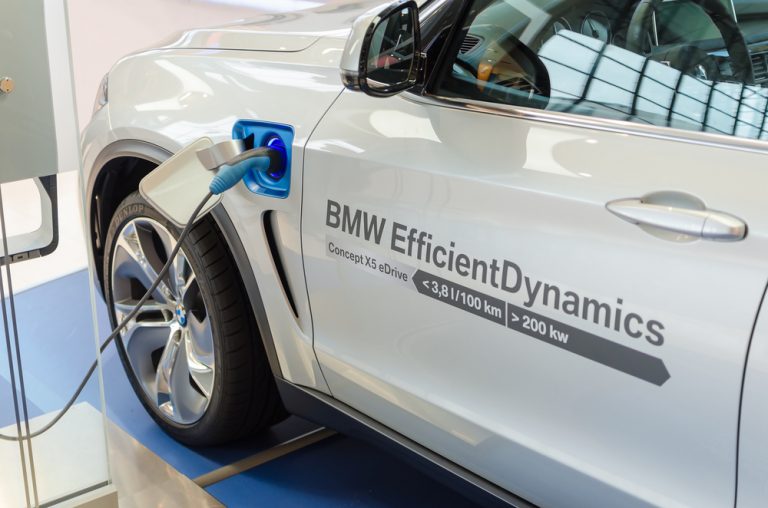 BMW profits rise despite supply chain issues