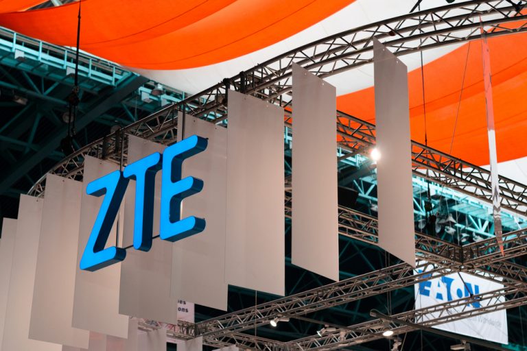 ZTE shares drop 11pc as investors wait for US decision