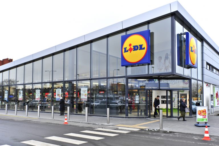 Lidl set to build 3000 homes and a school