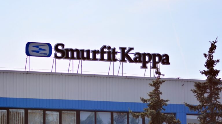 Smurfit Kappa reports 33% rise in revenue and EBITDA